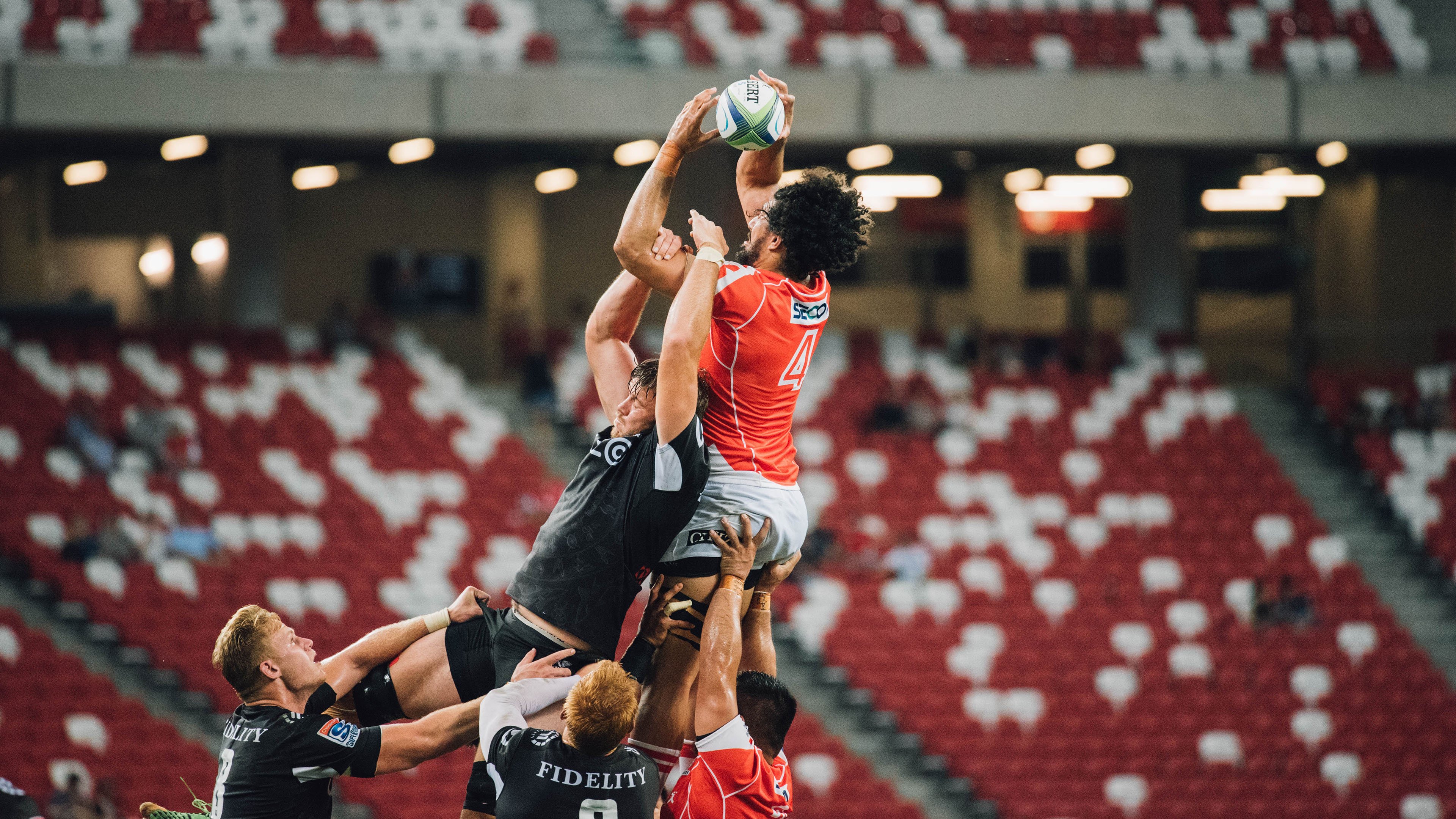 中立代表队B接力赛道上精彩瞬间